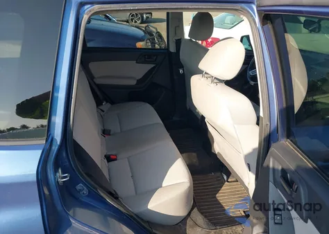 2015 Subaru Forester 2.5I Premium z USA, uszkodzony, nr VIN JF2SJADC6FH459948